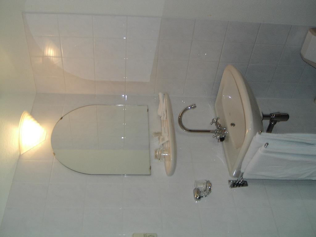 H.R. Jachtlust Hotel Steenbergen  Esterno foto